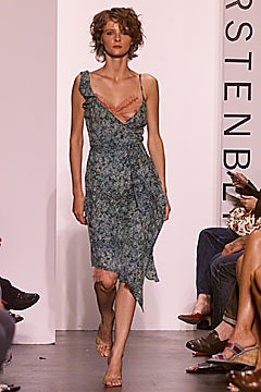 Diane Von Furstenberg fashion show for Spring/Summer 2002