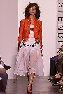 Diane Von Furstenberg fashion show for Spring/Summer 2002