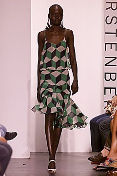 Diane Von Furstenberg fashion show for Spring/Summer 2002