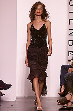 Diane Von Furstenberg fashion show for Spring/Summer 2002