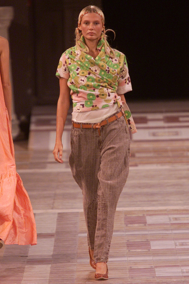Dries van Noten fashion show for Spring/Summer 2002