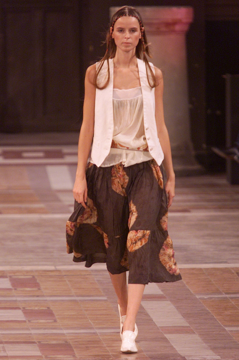 Dries van Noten fashion show for Spring/Summer 2002