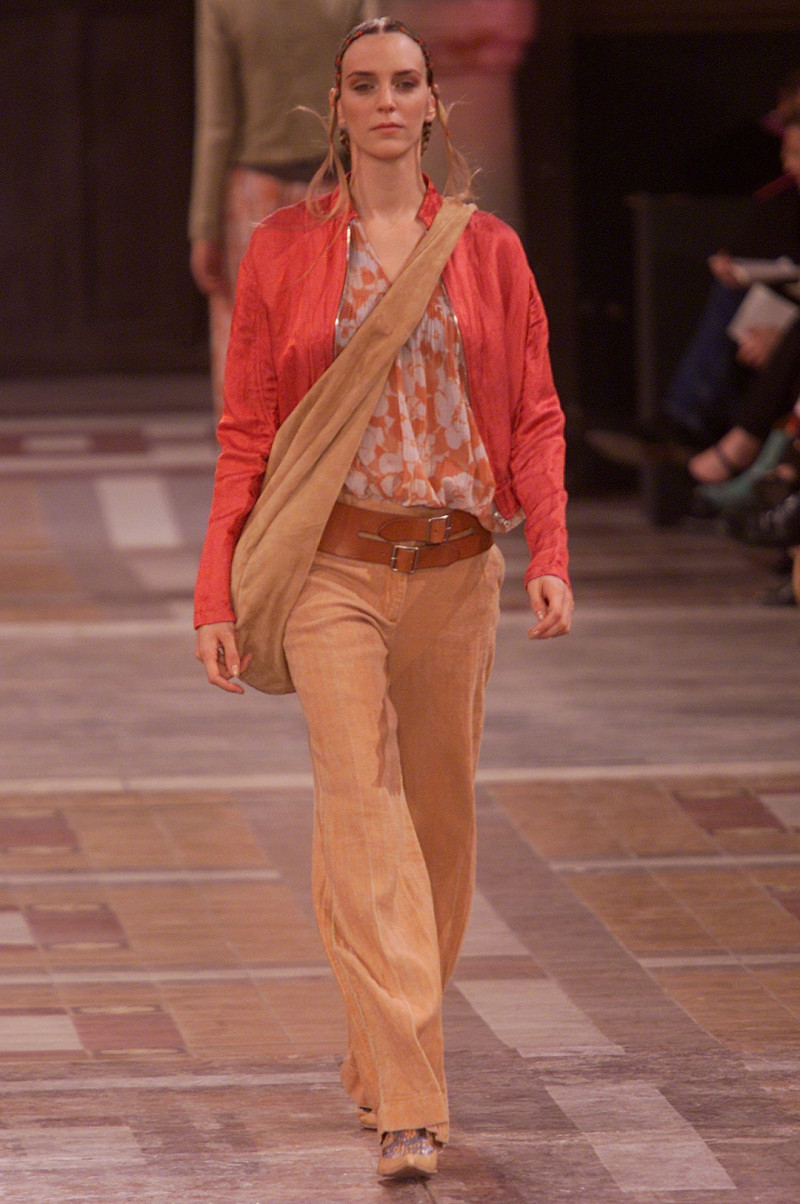 Dries van Noten fashion show for Spring/Summer 2002