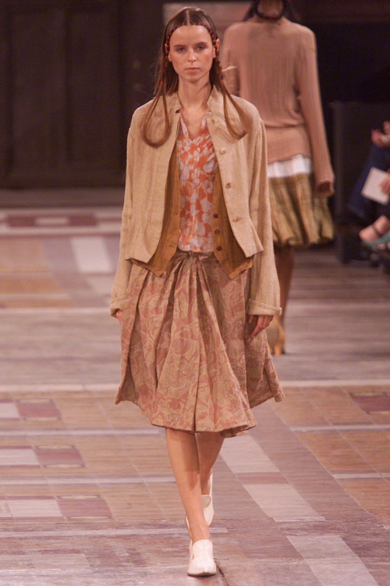 Dries van Noten fashion show for Spring/Summer 2002