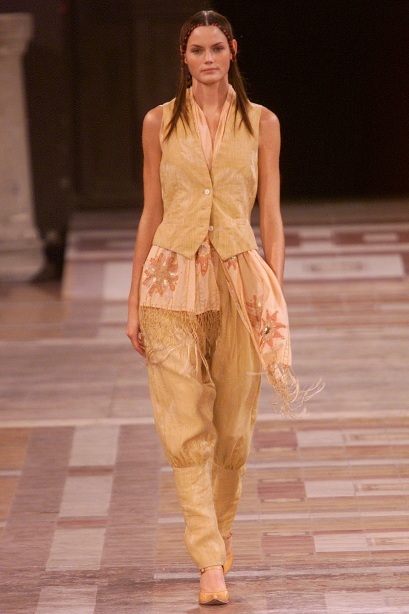 Dries van Noten fashion show for Spring/Summer 2002