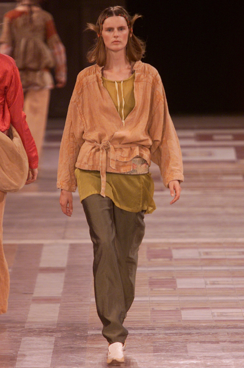 Dries van Noten fashion show for Spring/Summer 2002