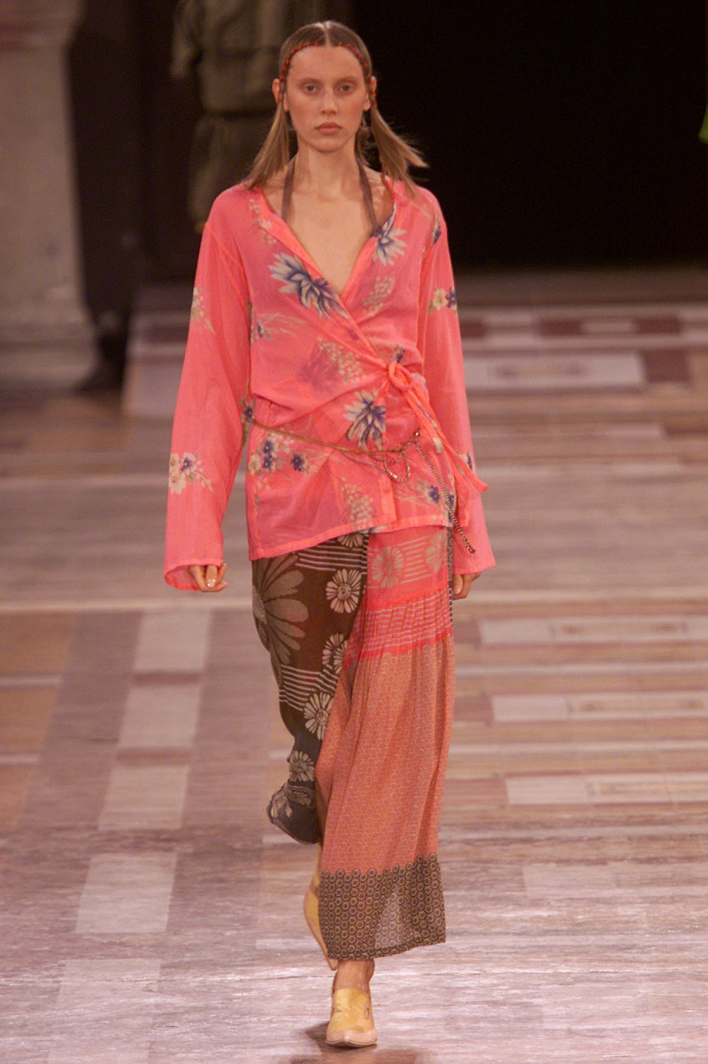 Dries van Noten fashion show for Spring/Summer 2002
