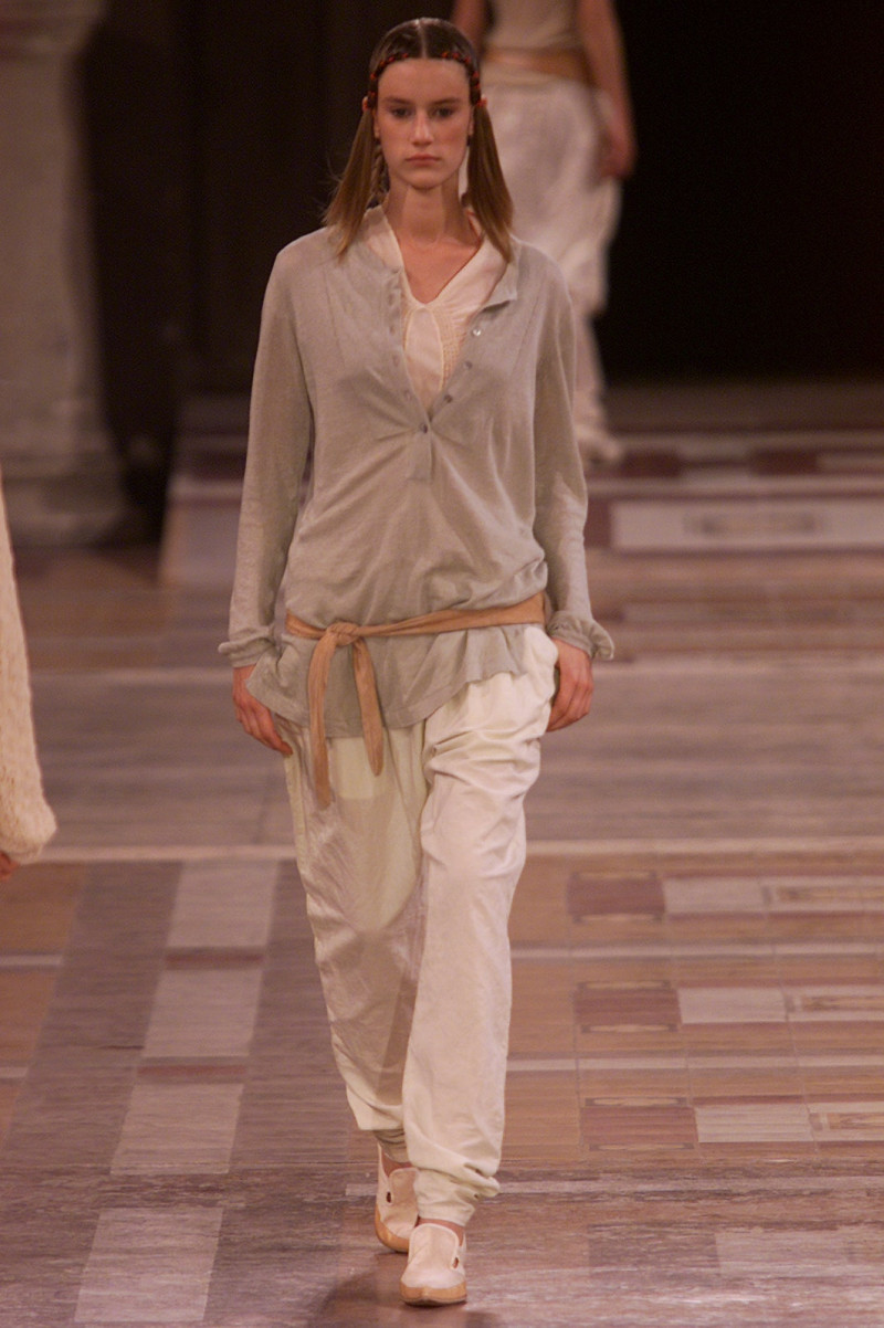 Dries van Noten fashion show for Spring/Summer 2002