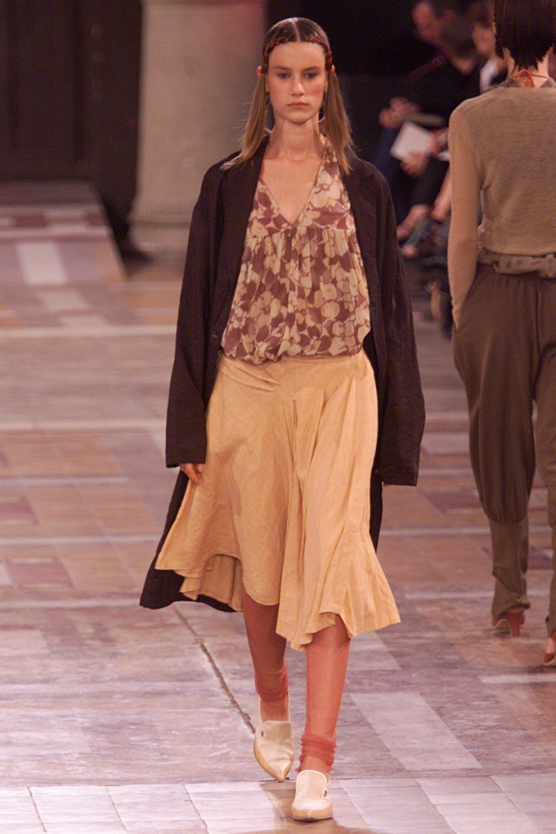 Dries van Noten fashion show for Spring/Summer 2002