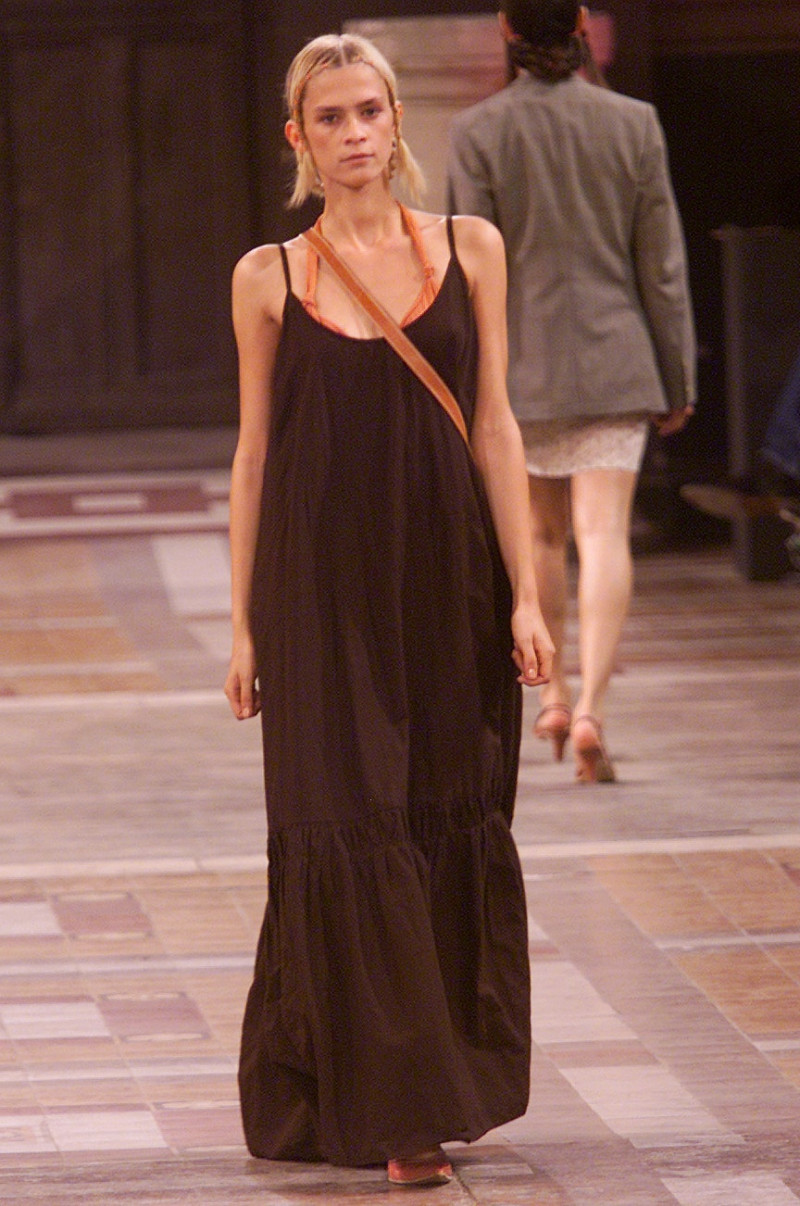 Dries van Noten fashion show for Spring/Summer 2002