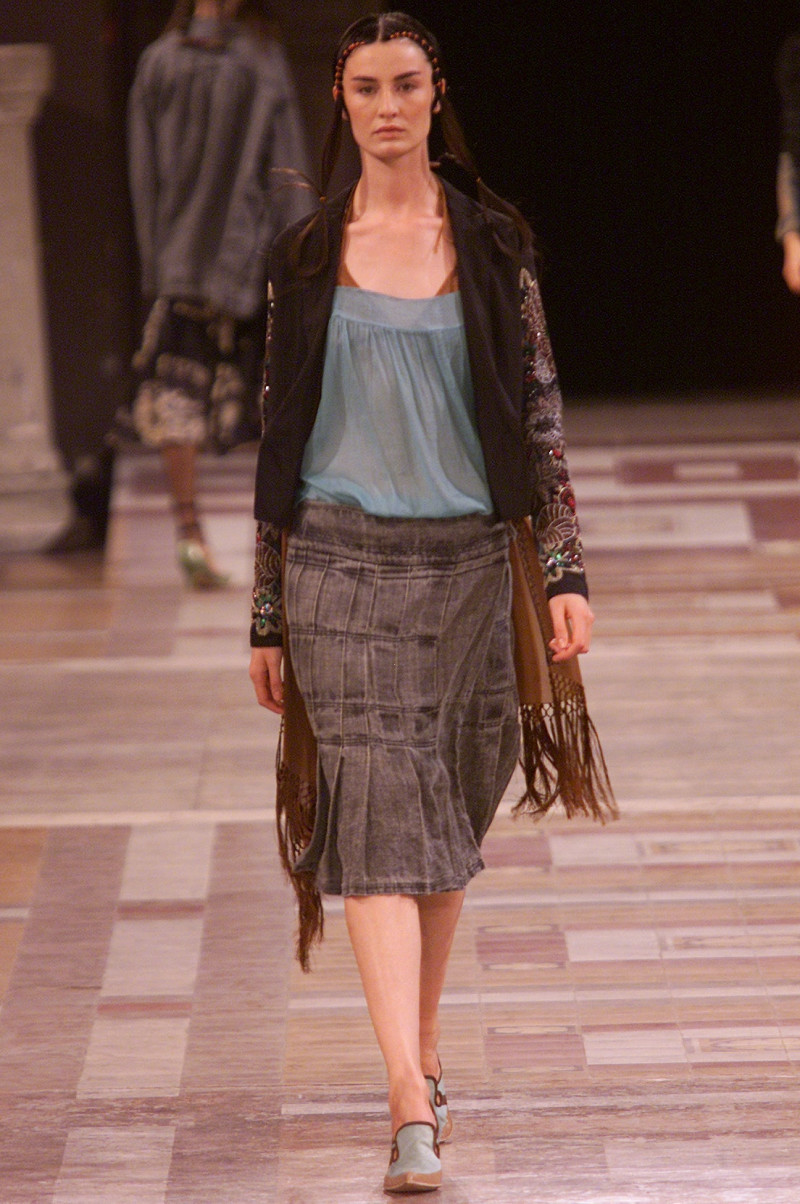 Dries van Noten fashion show for Spring/Summer 2002