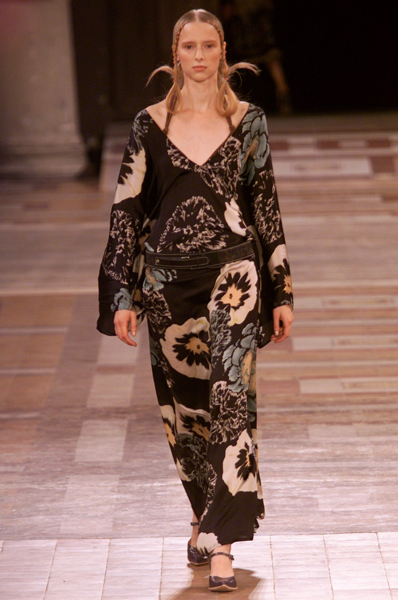 Dries van Noten fashion show for Spring/Summer 2002