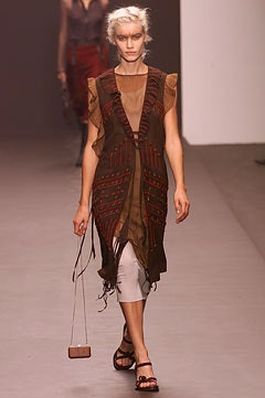 Fendi fashion show for Spring/Summer 2002