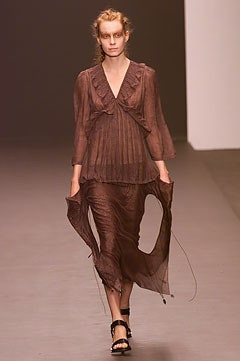 Fendi fashion show for Spring/Summer 2002