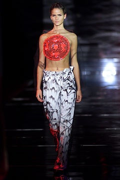 Giorgio Armani fashion show for Spring/Summer 2002
