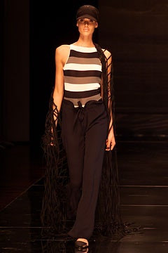 Giorgio Armani fashion show for Spring/Summer 2002