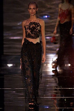 Giorgio Armani fashion show for Spring/Summer 2002