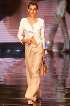 Giorgio Armani fashion show for Spring/Summer 2002