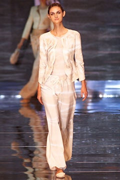 Giorgio Armani fashion show for Spring/Summer 2002