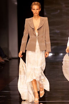 Giorgio Armani fashion show for Spring/Summer 2002