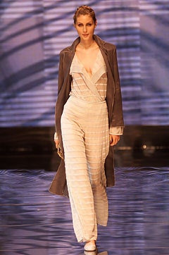 Giorgio Armani fashion show for Spring/Summer 2002