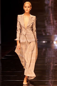 Giorgio Armani fashion show for Spring/Summer 2002