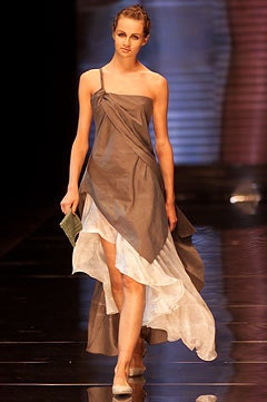 Giorgio Armani fashion show for Spring/Summer 2002