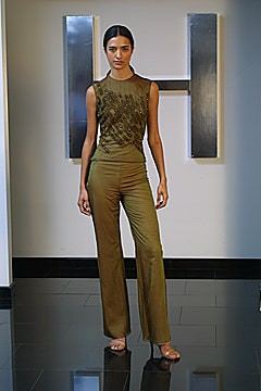 Halston fashion show for Spring/Summer 2002