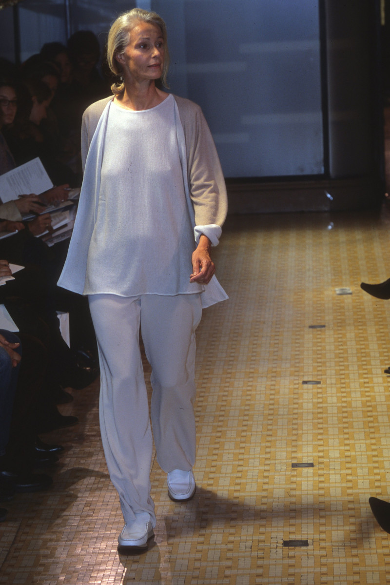 Hermès fashion show for Spring/Summer 2002