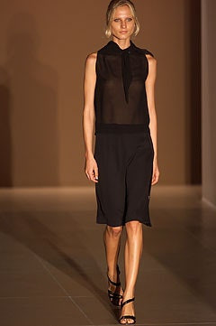 Jil Sander fashion show for Spring/Summer 2002