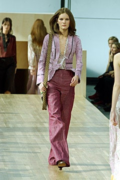 Louis Vuitton fashion show for Spring/Summer 2002