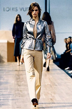 Louis Vuitton fashion show for Spring/Summer 2002