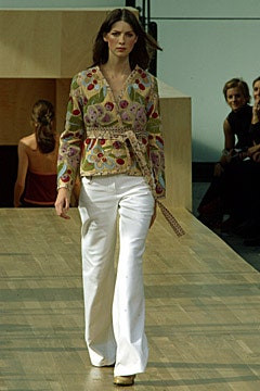Louis Vuitton fashion show for Spring/Summer 2002