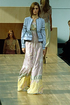 Louis Vuitton fashion show for Spring/Summer 2002