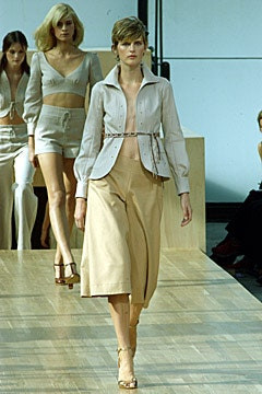Louis Vuitton fashion show for Spring/Summer 2002