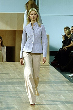 Louis Vuitton fashion show for Spring/Summer 2002