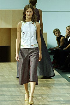 Louis Vuitton fashion show for Spring/Summer 2002