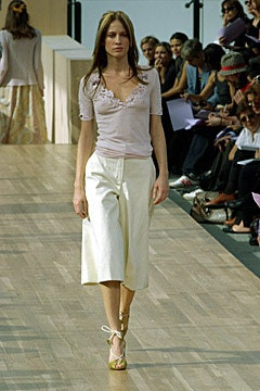 Louis Vuitton fashion show for Spring/Summer 2002