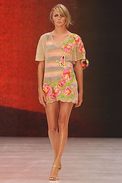 Matthew Williamson fashion show for Spring/Summer 2002