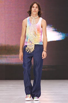 Matthew Williamson fashion show for Spring/Summer 2002