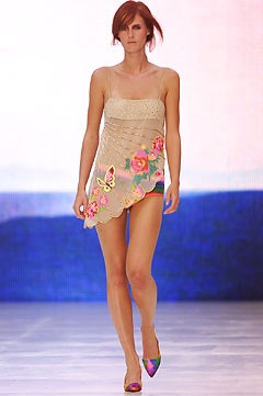 Matthew Williamson fashion show for Spring/Summer 2002