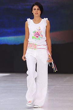 Matthew Williamson fashion show for Spring/Summer 2002