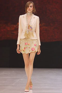 Matthew Williamson fashion show for Spring/Summer 2002