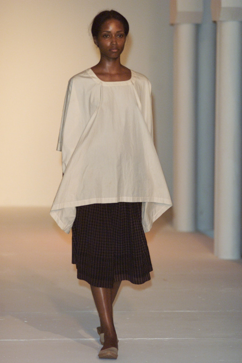 Miguel Adrover fashion show for Spring/Summer 2002