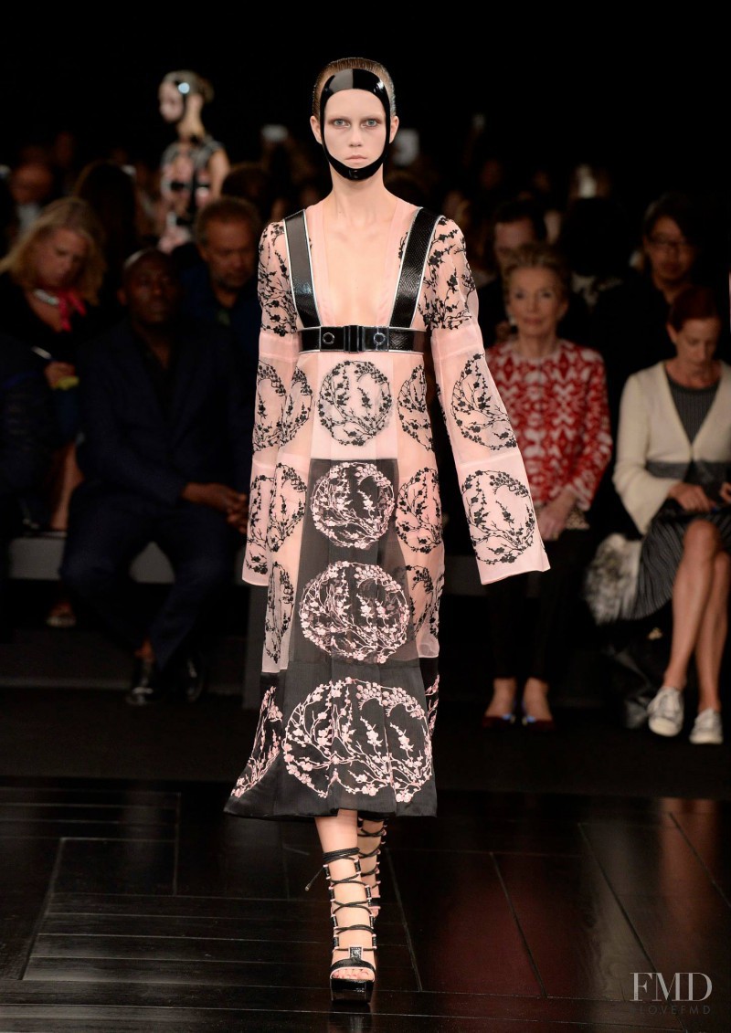 Julie Hoomans featured in  the Alexander McQueen fashion show for Spring/Summer 2015
