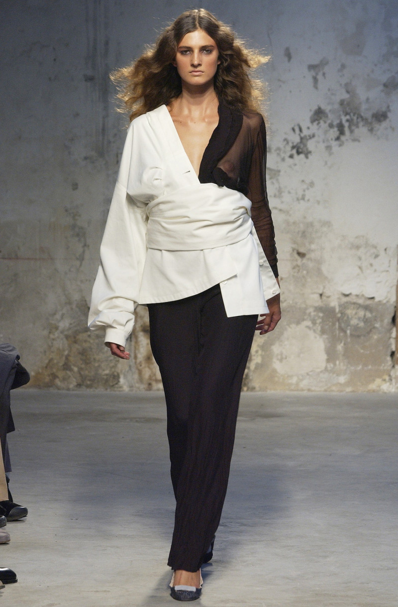 Anne Valerie Hash fashion show for Autumn/Winter 2003