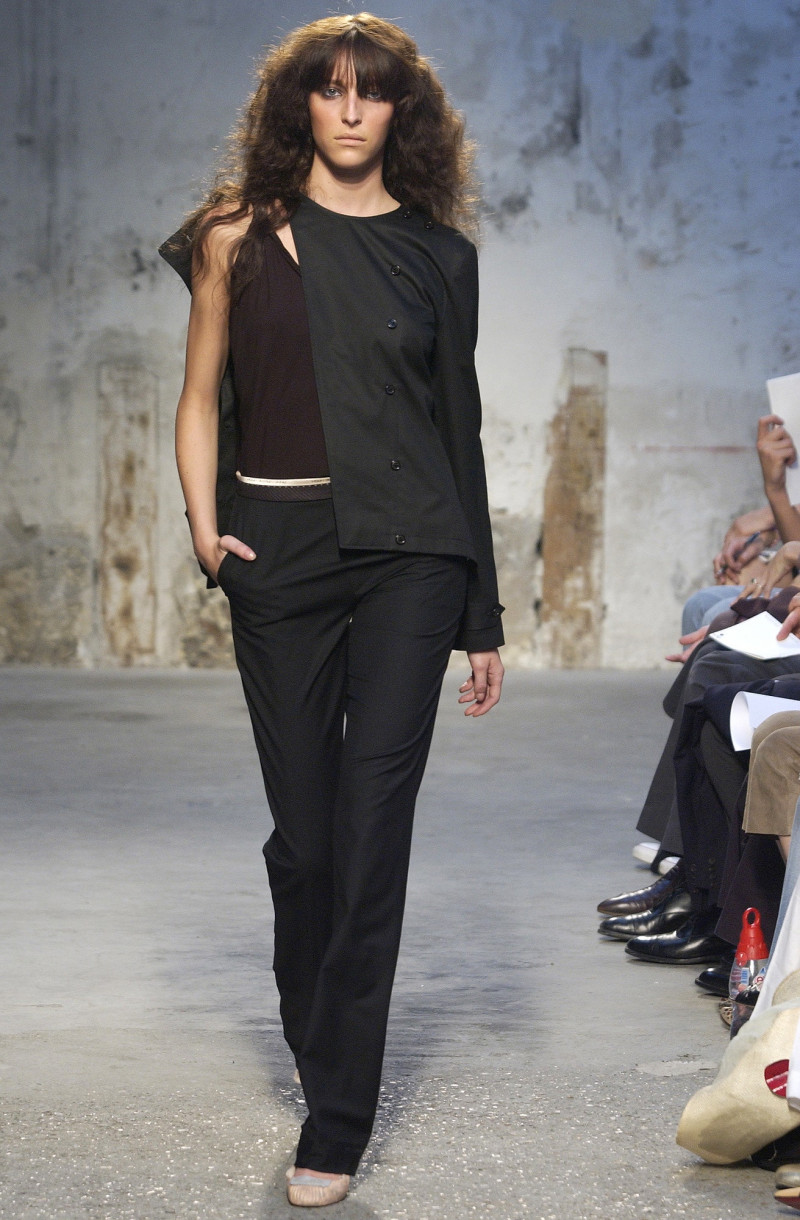 Anne Valerie Hash fashion show for Autumn/Winter 2003