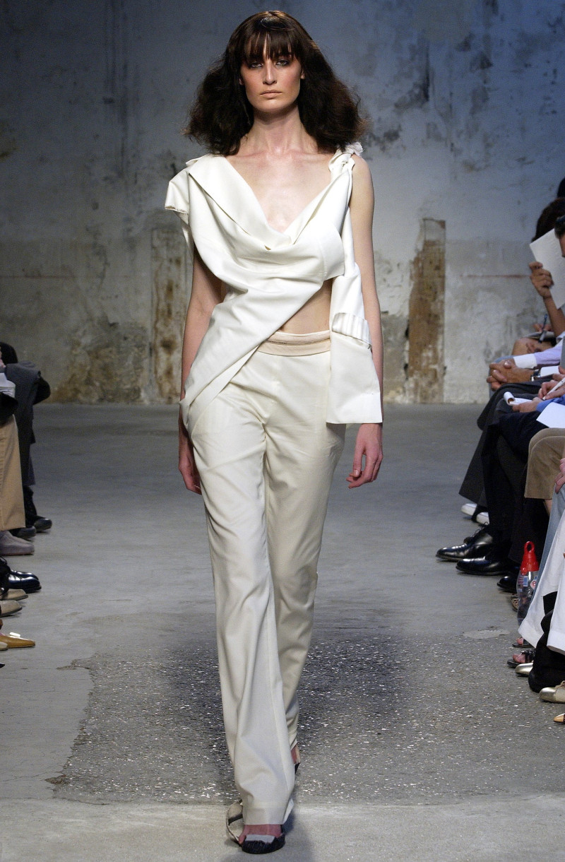 Anne Valerie Hash fashion show for Autumn/Winter 2003