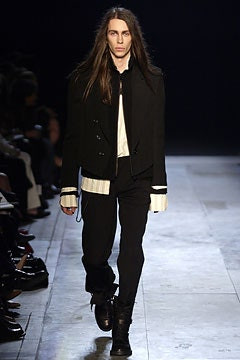 Ann Demeulemeester fashion show for Autumn/Winter 2003