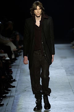 Ann Demeulemeester fashion show for Autumn/Winter 2003